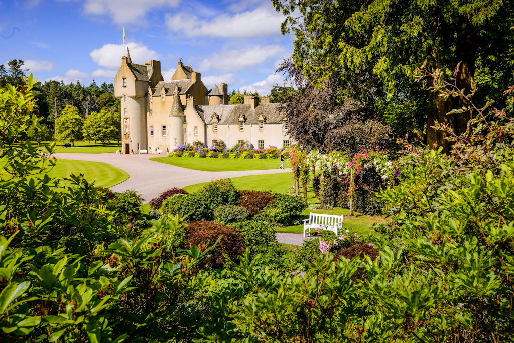 Ballindalloch Castle