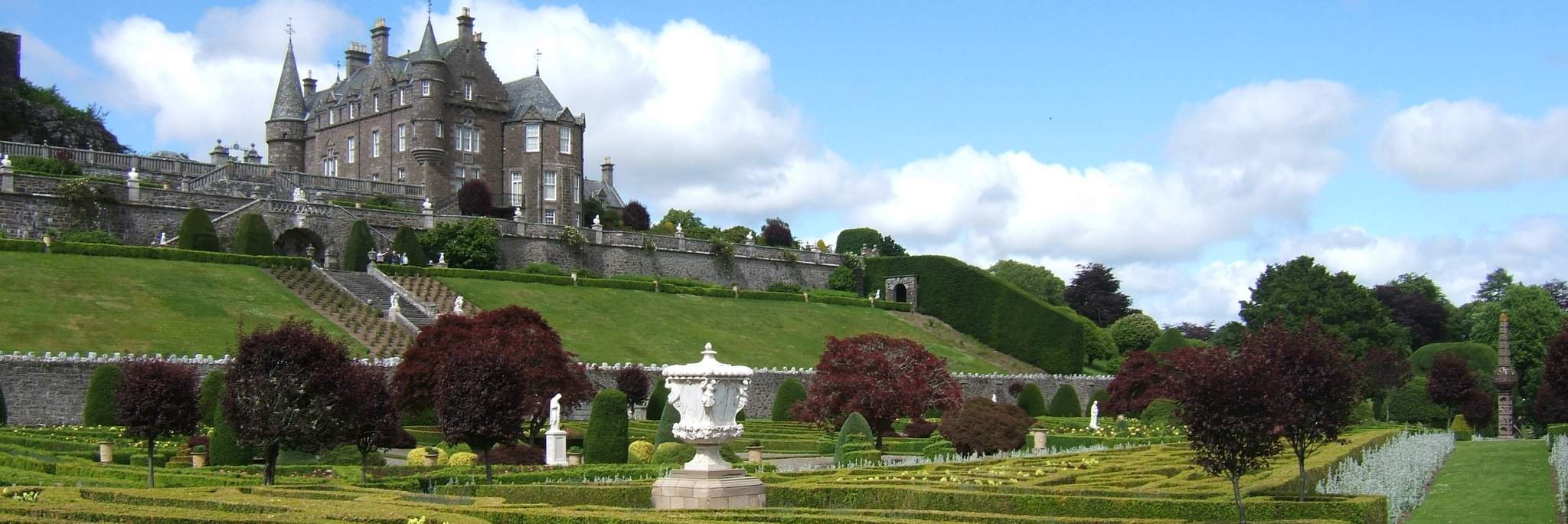 Drummond Castle Gardens